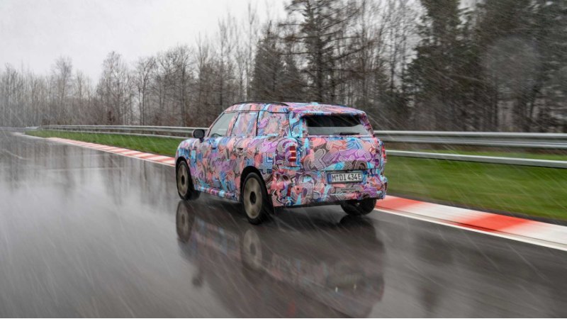 У Mini Cooper также есть электрические силовые…