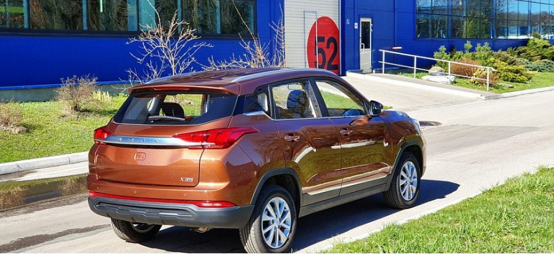 BAIC X35: стильный кроссовер для российских дорог
