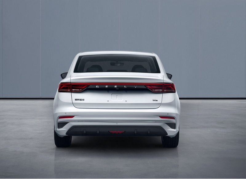 Самый доступный Geely Emgrand в Белоруссии стоит…