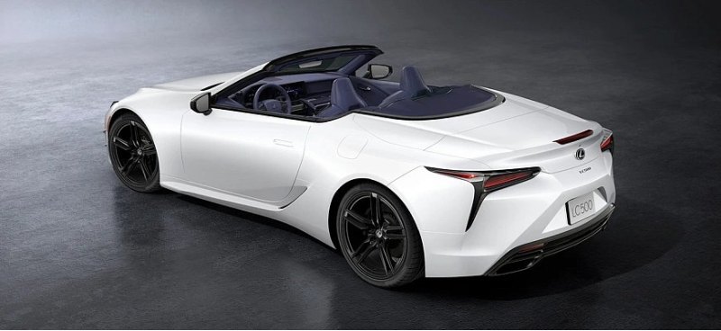 Компания Lexus обновила спорткар Lexus LC 2024…