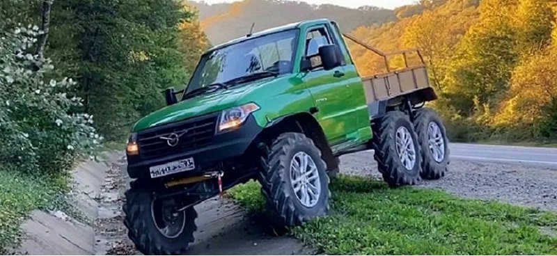 Автолюбитель из Краснодара создал пикап с шестью…