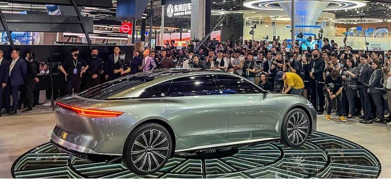 Компания Chery представила в Шанхае седан Chery…