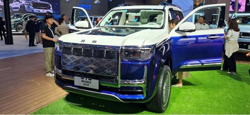 Внедорожник BAIC BJ60 Neon Shadow представлен на…