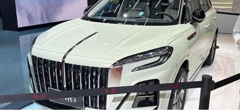 Компания Hongqi представила в Шанхае самый…