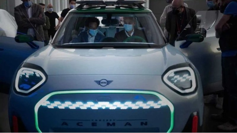 Британская марка представила полностью…