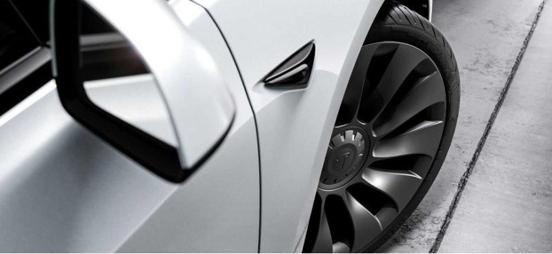 Компания Tesla будет продавать электромобили с…