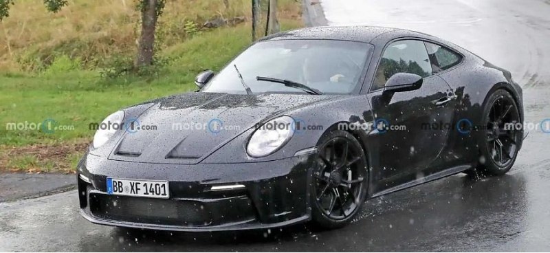 Компания Porsche представит новый Porsche 911 ST…