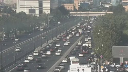 Общая тенденция автомобилизации в России является…