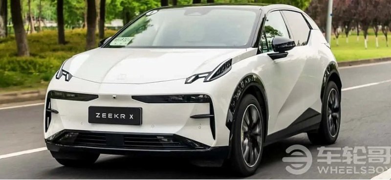 В Сети показали китайский кроссовер Zeekr X с…