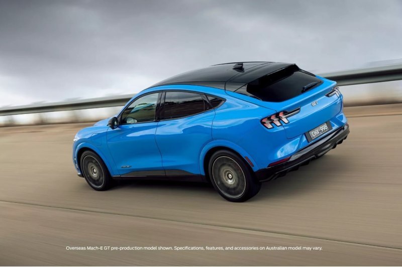 Также есть Mustang Mach-E GT. Он также оснащен…