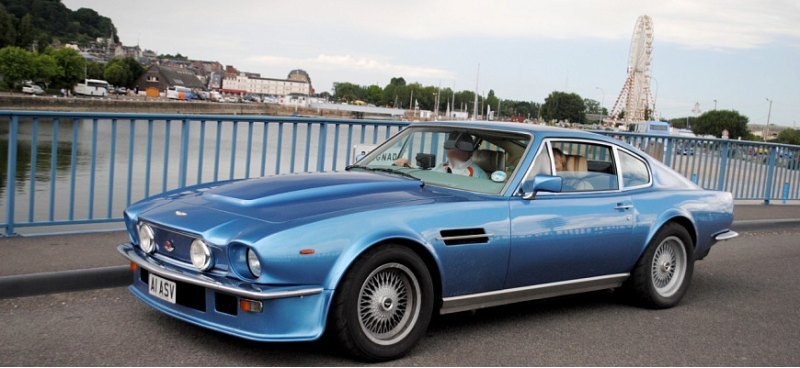 Aston Martin Vantage 1977 года выглядит…