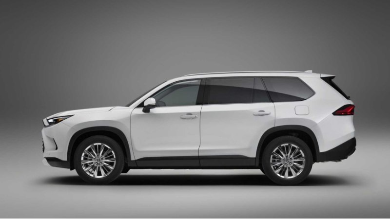Toyota доступна с 12,3-дюймовым цифровым…