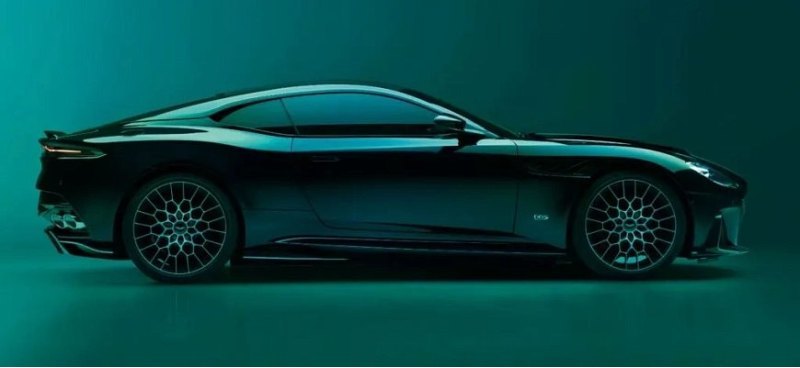 Компания Aston Martin выпустит восемь новых…