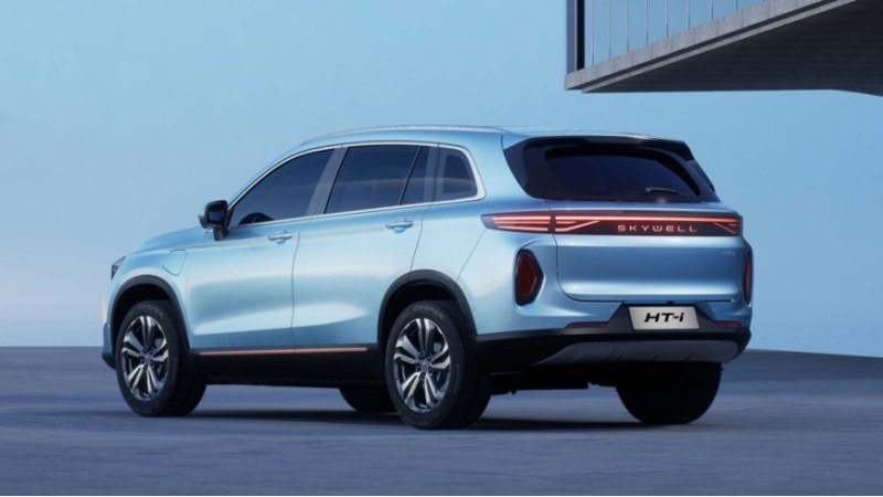 До первых 100 км автомобиль проезжает 8,2 сек.…
