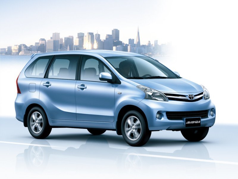 Замыкает топ-3 Toyota Avanza (она же Toyota Rush…