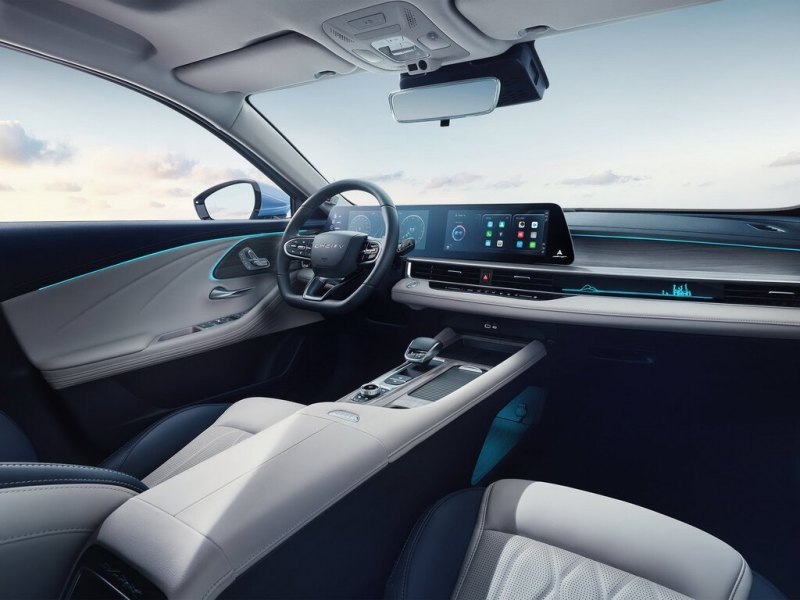 Россияне ждут Chery Arrizo 8 с мощным бензиновым…