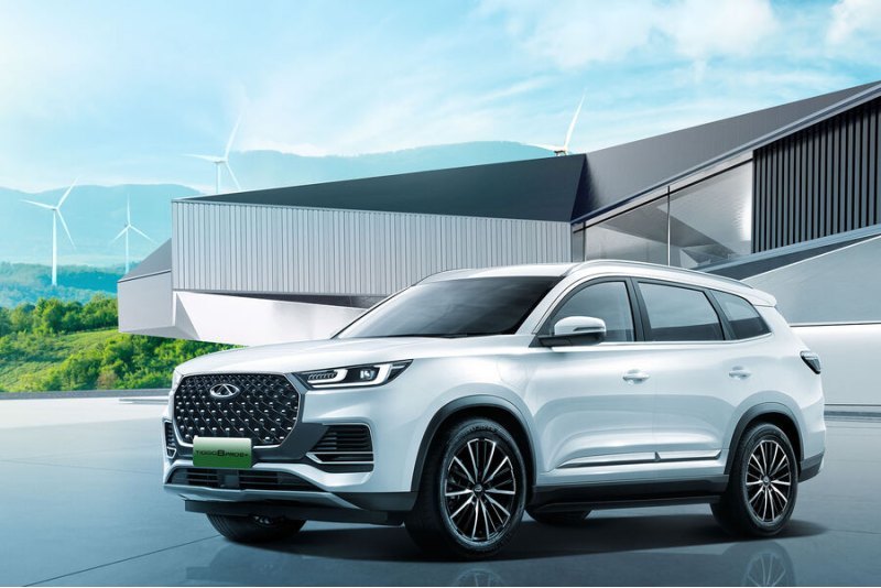 Компания Chery начала продажи гибридного…