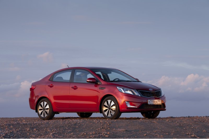Лидерами по продажам стали машины марки Kia – это…