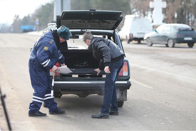 Досмотр без понятых и необходимых документов…