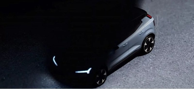 Компания Volvo представит новый компактный…
