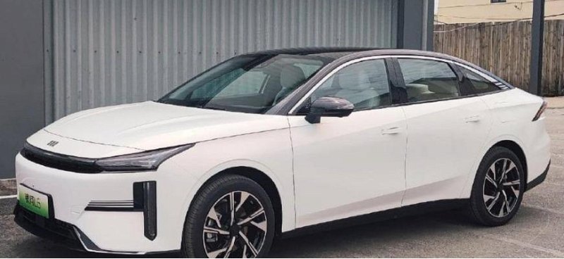 Салон нового седана Geely Galaxy L6 рассекречен…