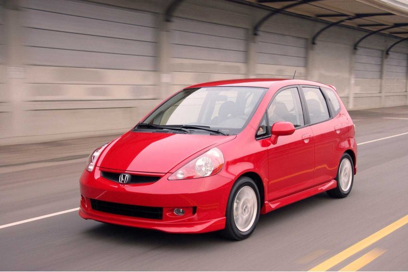 Среди марок Toyota уверенно лидирует – в апреле…