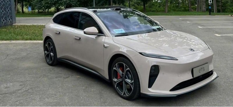 В Китае дебютировал NIO ET5 в туристической…
