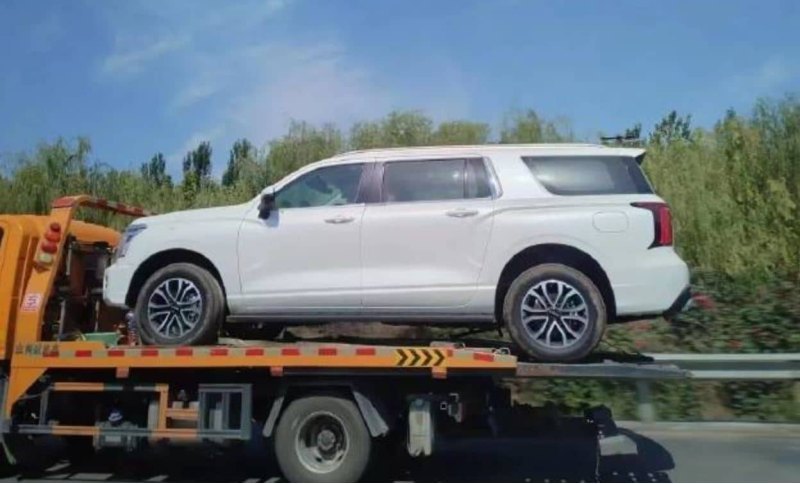 Салон автомобиля будет рассчитан на 7 посадочных…