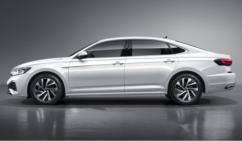 Volkswagen Passat для КНР отличается…