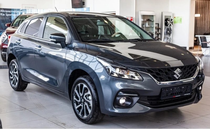 Следующим в списке является Suzuki Baleno. На…