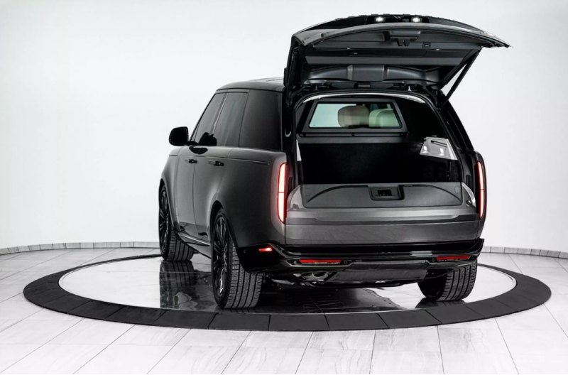 Первый Range Rover 2023 года, модифицированный…