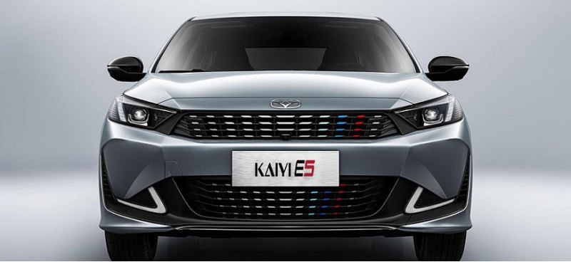 Автозавод «Автотор» выпустил седан Kaiyi E5 в…