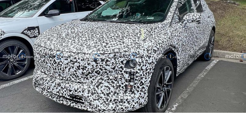 Компания Cadillac тестирует новый электрический…