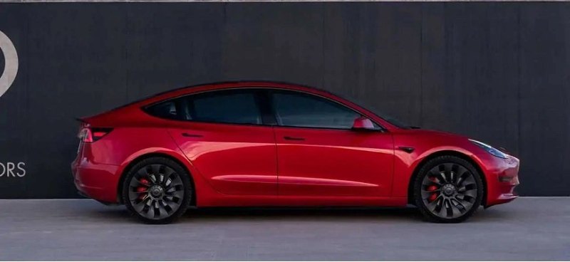 Модернизированная Tesla Model 3 получит…