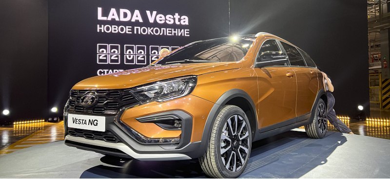 Флагман LADA Vesta вернулся в ТОП-3 авторынка…