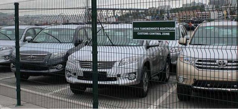 Импорт легковых автомашин в Россию вырос в 3 раза…