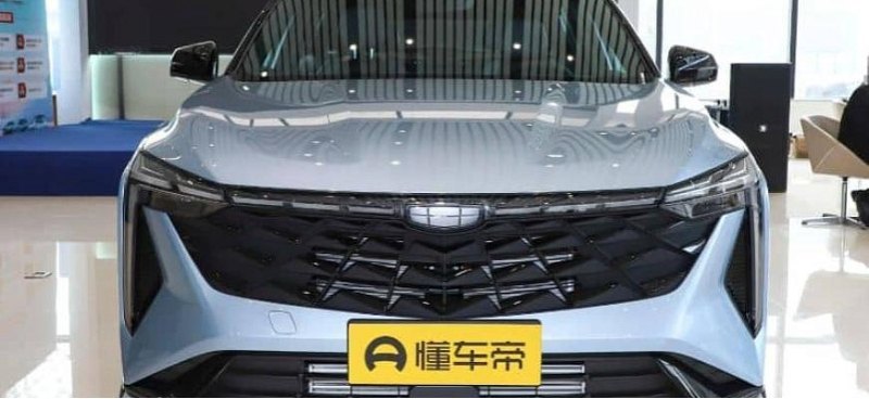 Новый Geely Atlas оснащен автопилотом и сотнями…