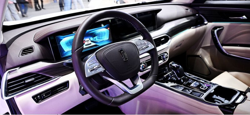 Глава «АвтоВАЗа»: на замену китайского логотипа…