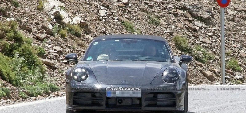 Модернизированный Porsche 911 Targa 2024…