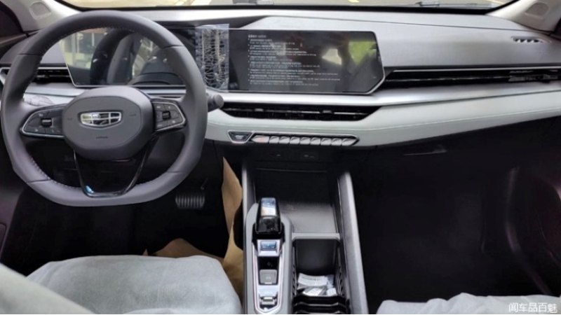 Такая же платформа лежит в основе Geely Coolray. …