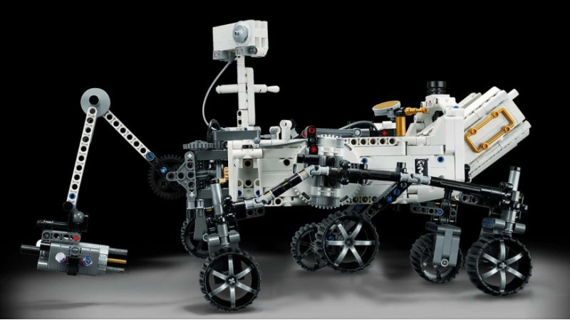 Lego анонсировала высокотехнологичную модель…
