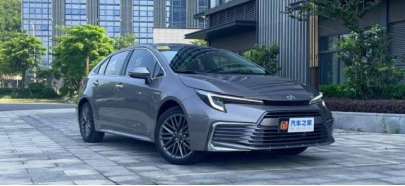 В Китае представлен гибридный седан Toyota Levin…