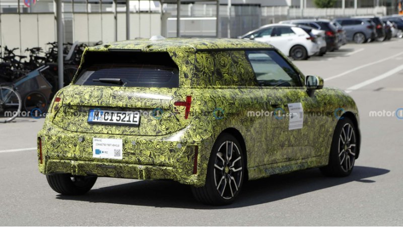 Первые электрические Cooper появятся на рынке в…