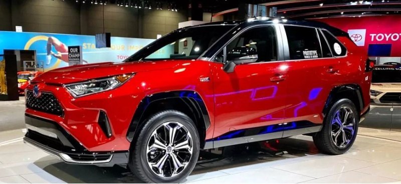 Toyota объявила об отзыве более 43 000…