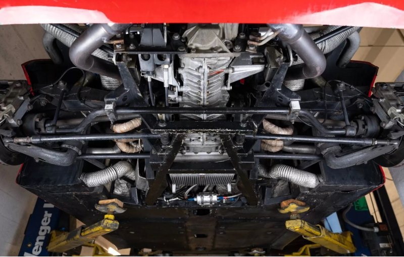 Продавец получил этот Venturi 400 Trophy около…
