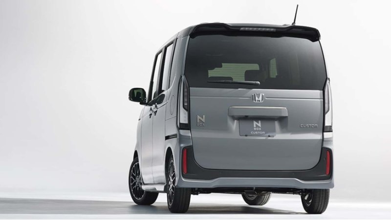 Honda N-Box первого поколения поступила в продажу…