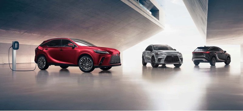 Lexus представил гибридный кроссовер Lexus…