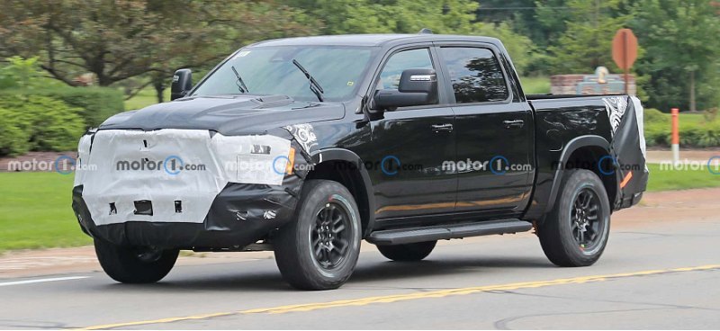 Обновленный пикап Ram 1500 засветился перед…