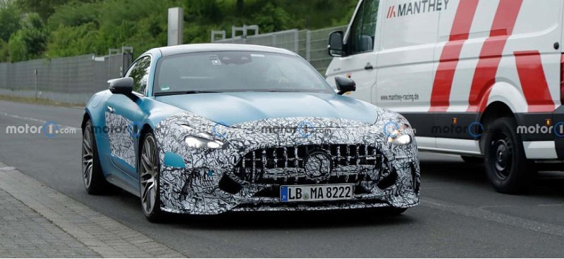 Компания Mercedes-AMG покажет новый Mercedes-AMG…