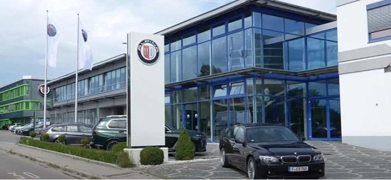 На полную реставрацию «заряженного» седана Alpina…
